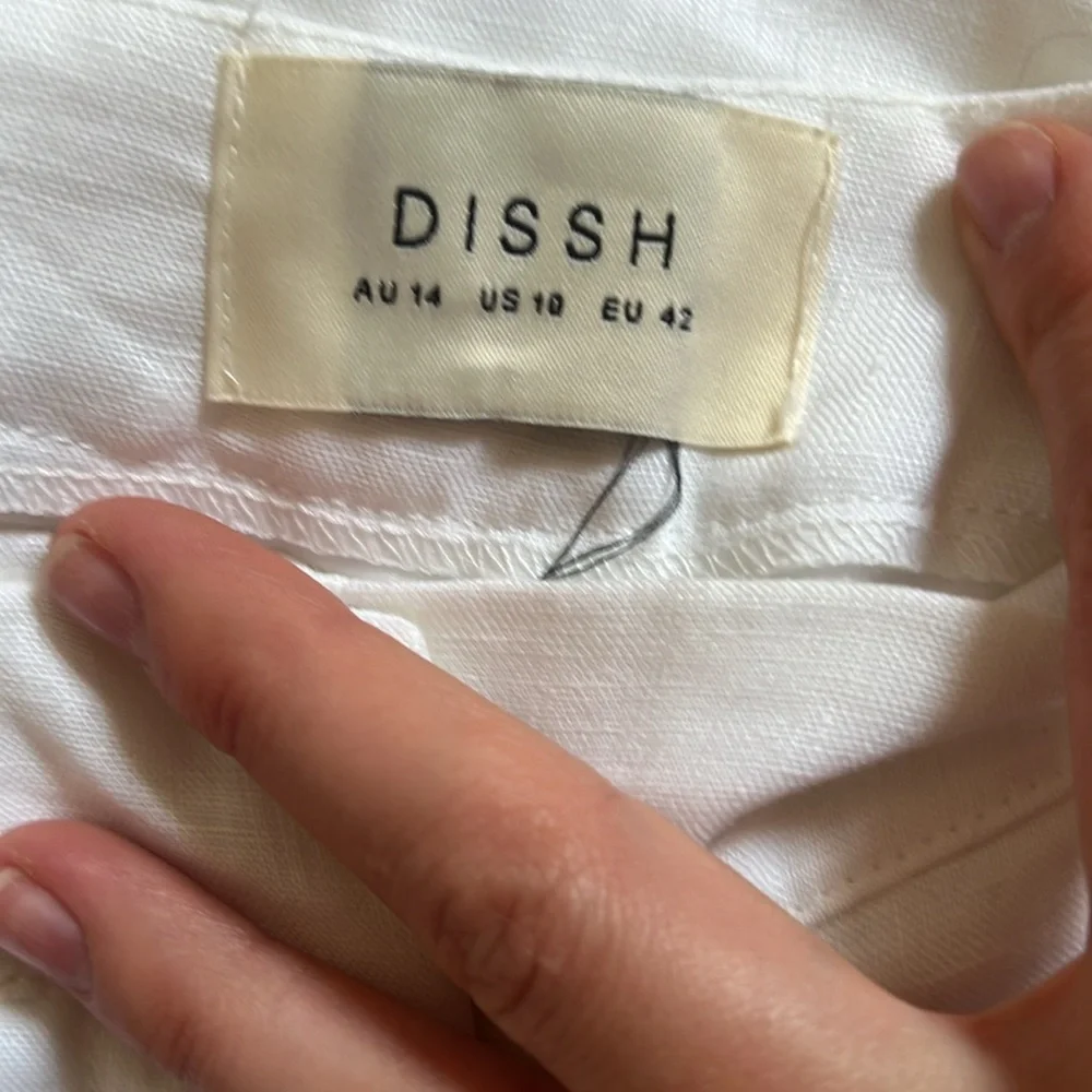 Dissh River White Linen Cut Out Pant - Picture 7 of 9